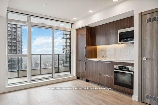 38 Widmer Street Unit 3907 photo 25