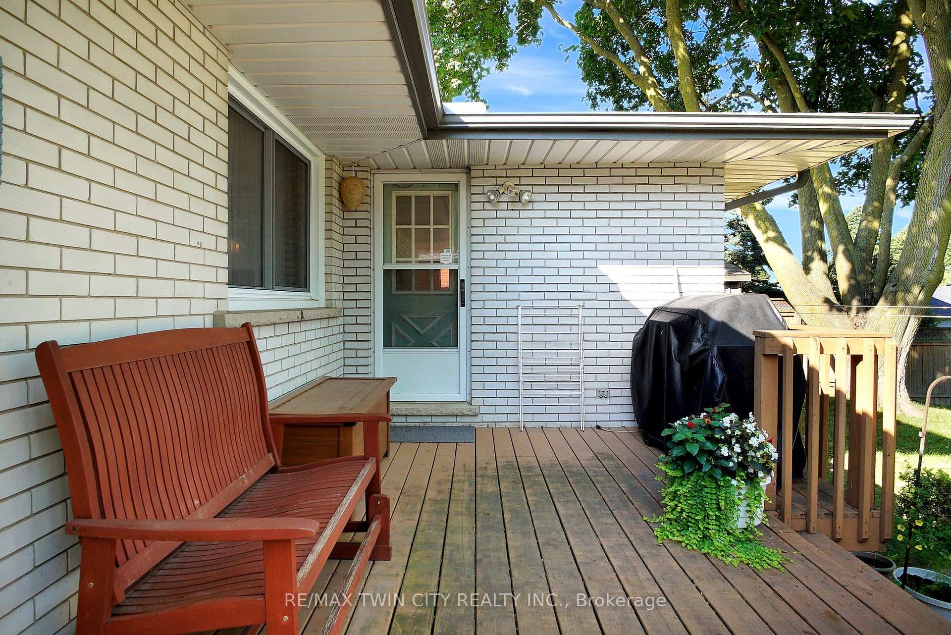11 Duncairn Avenue photo 34