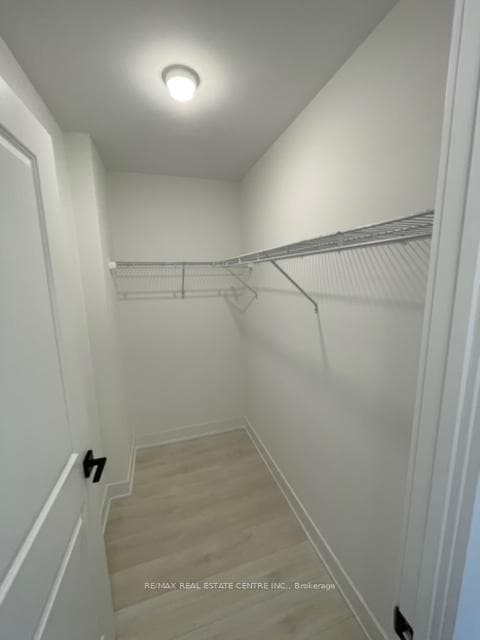 2489 Taunton Road Unit 920 photo 12
