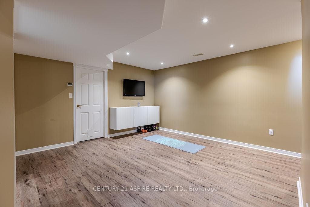 103 Stoneyfield Road photo 27