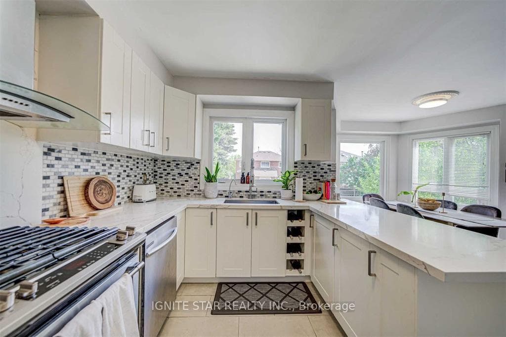 3203 Dovetail Mews photo 15