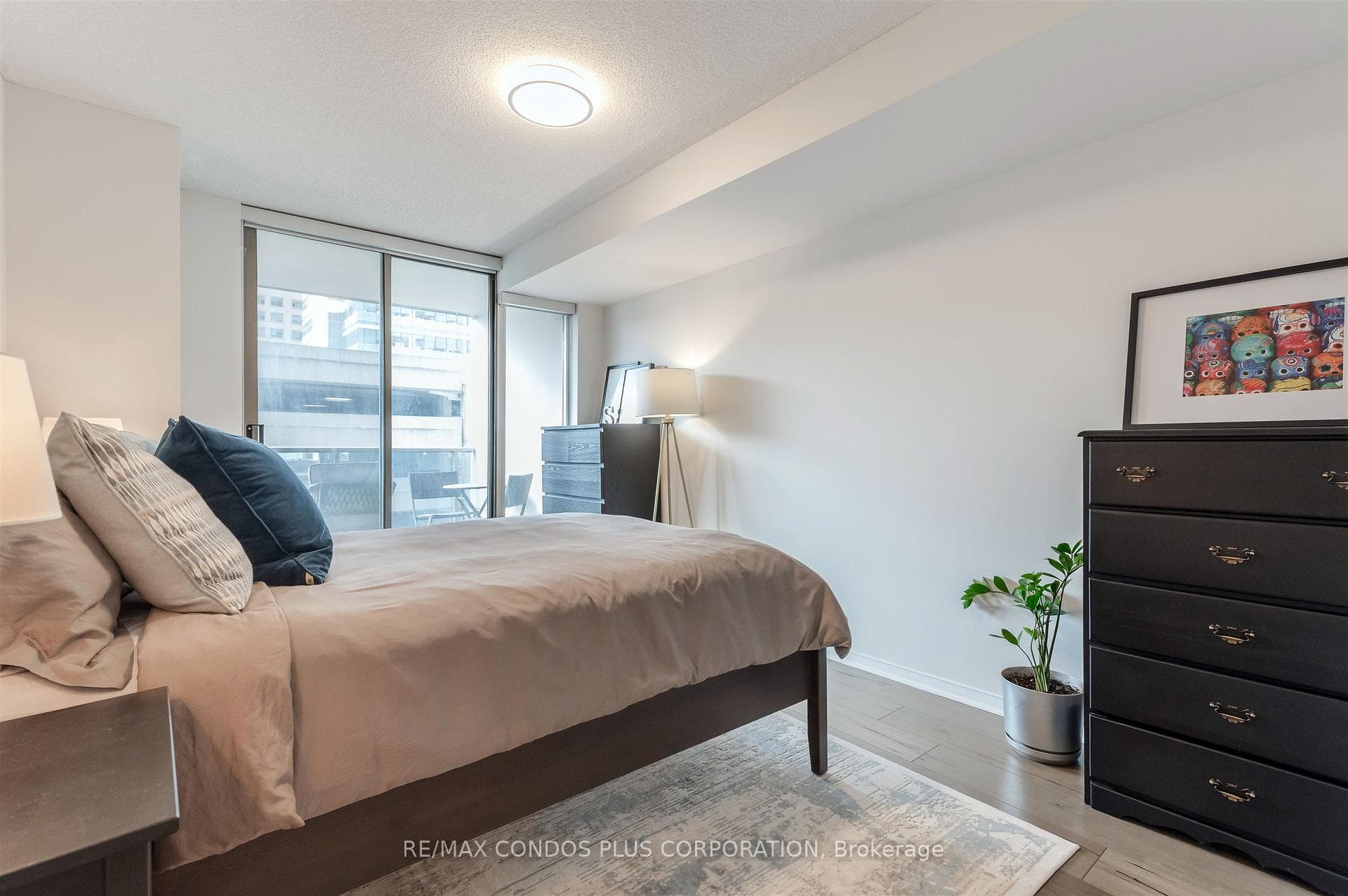 750 Bay Street Unit 706 photo 10