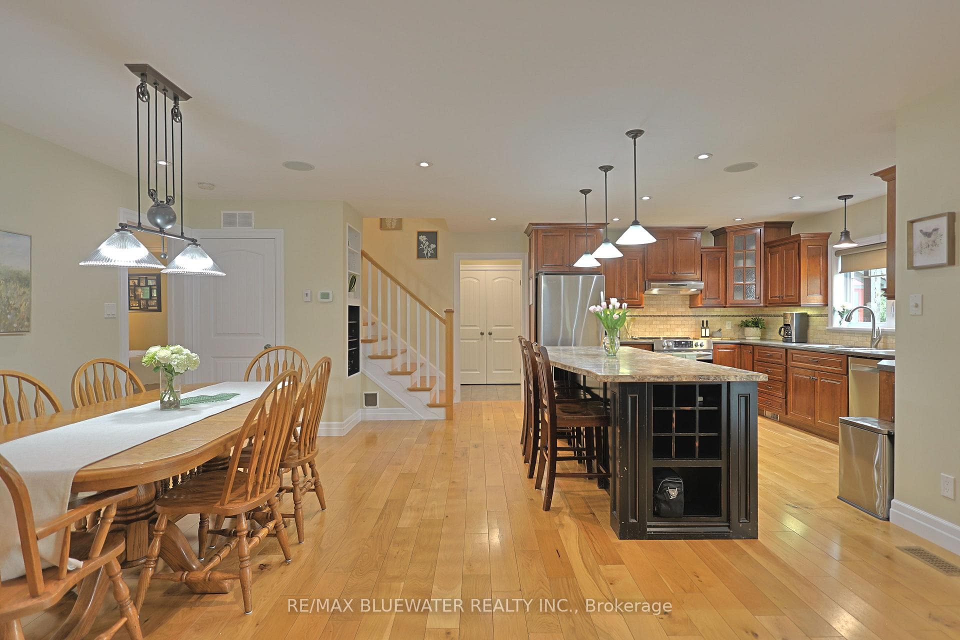 6436 Robert Avenue photo 5