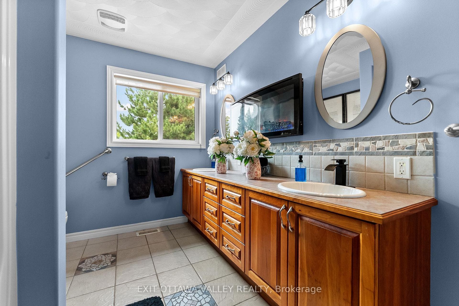 62 Meadowview Drive photo 20