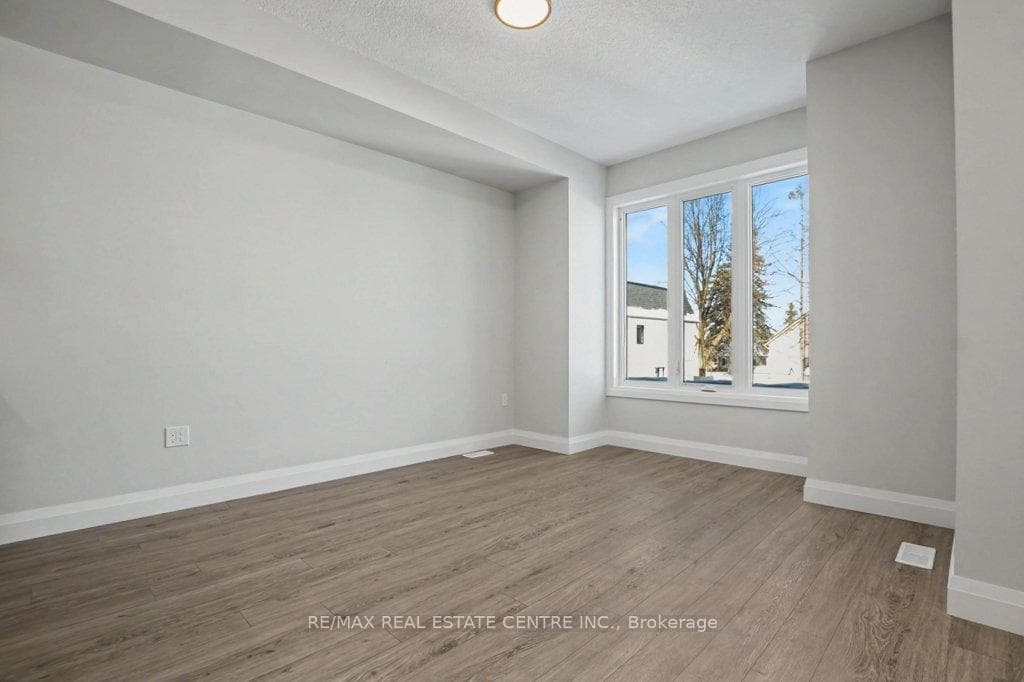 143 ELGIN Street Unit 78 photo 18