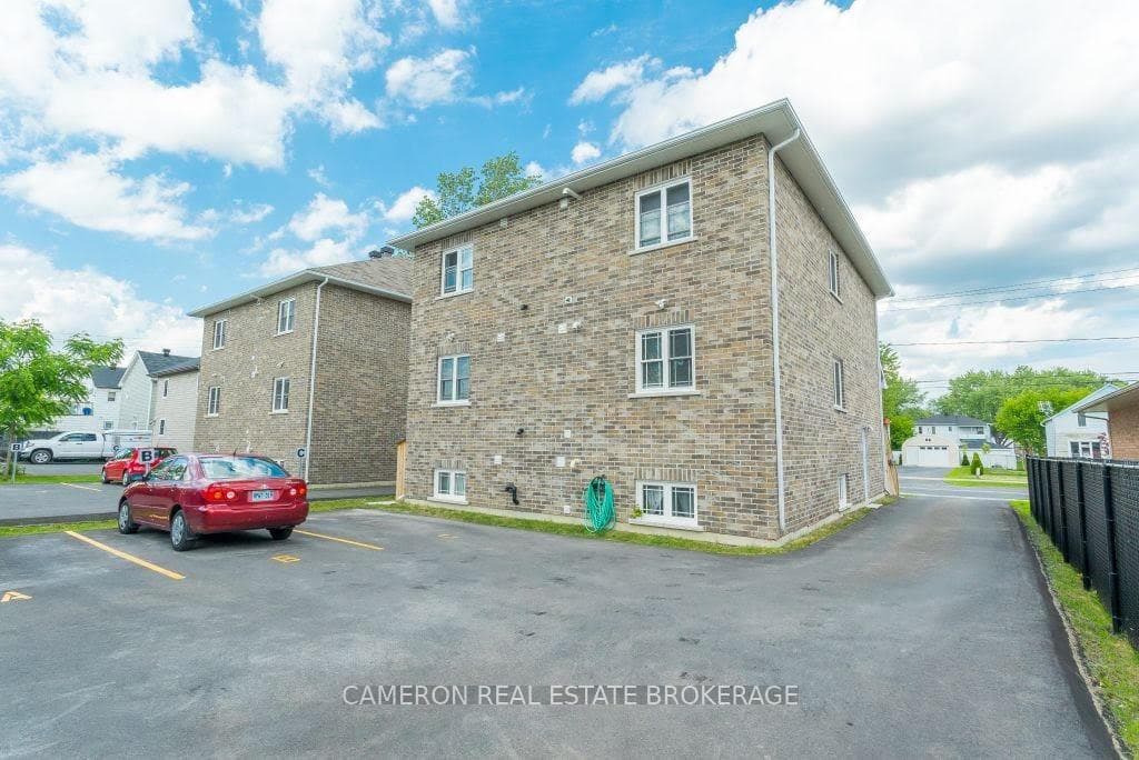 1232 CUMBERLAND Street Unit C photo 3