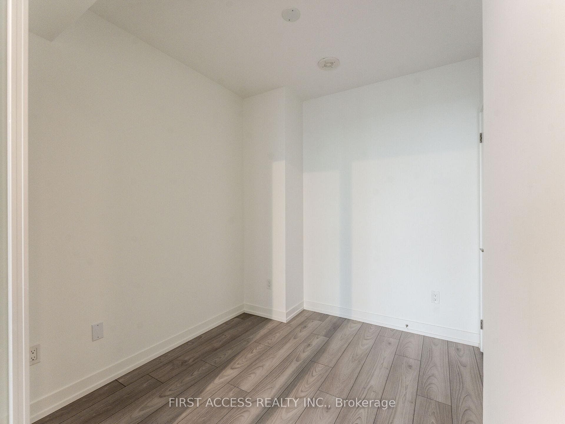 82 Dalhousie Street Unit 4002 photo 15