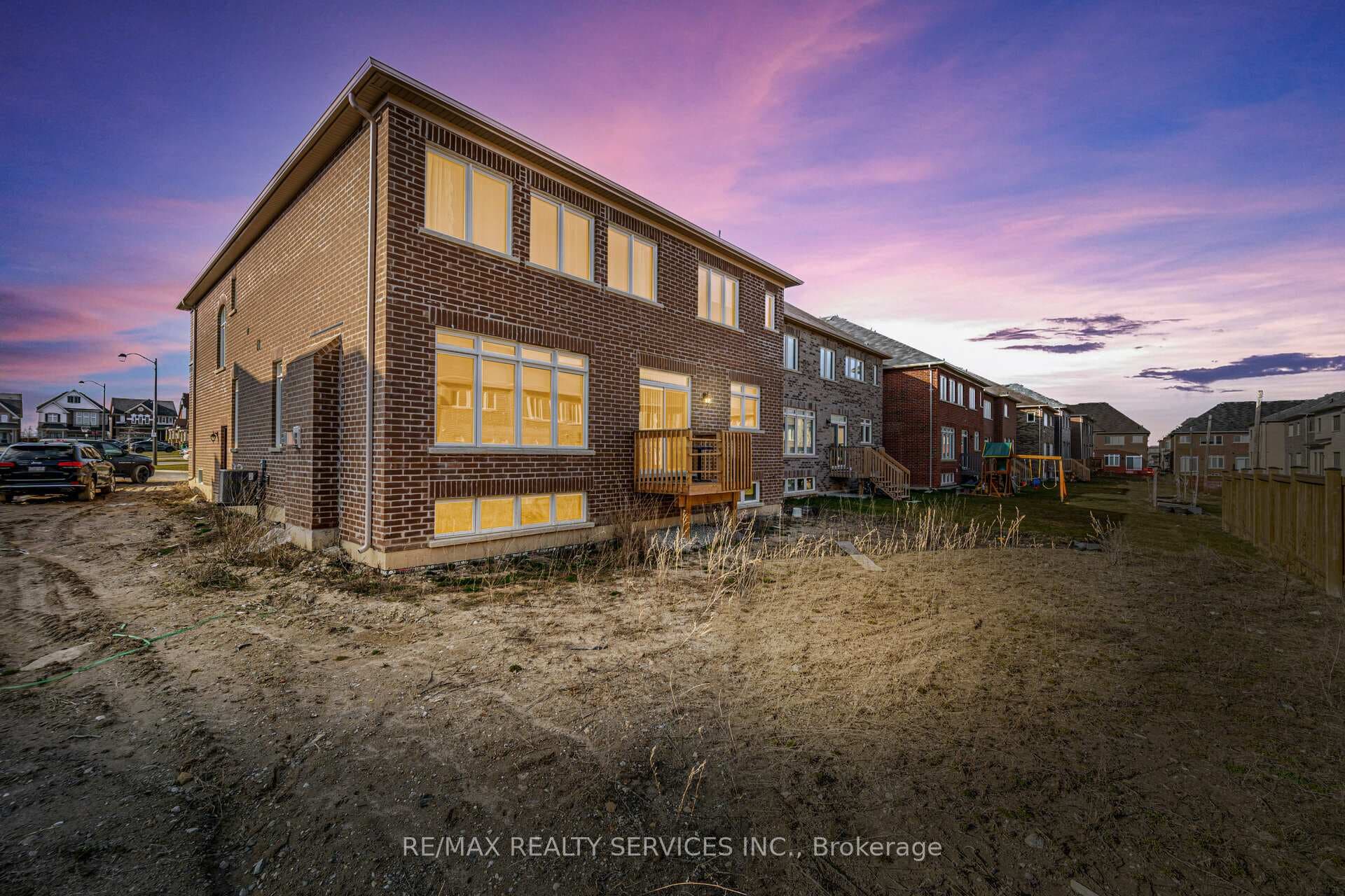 52 phyllis Drive photo 39