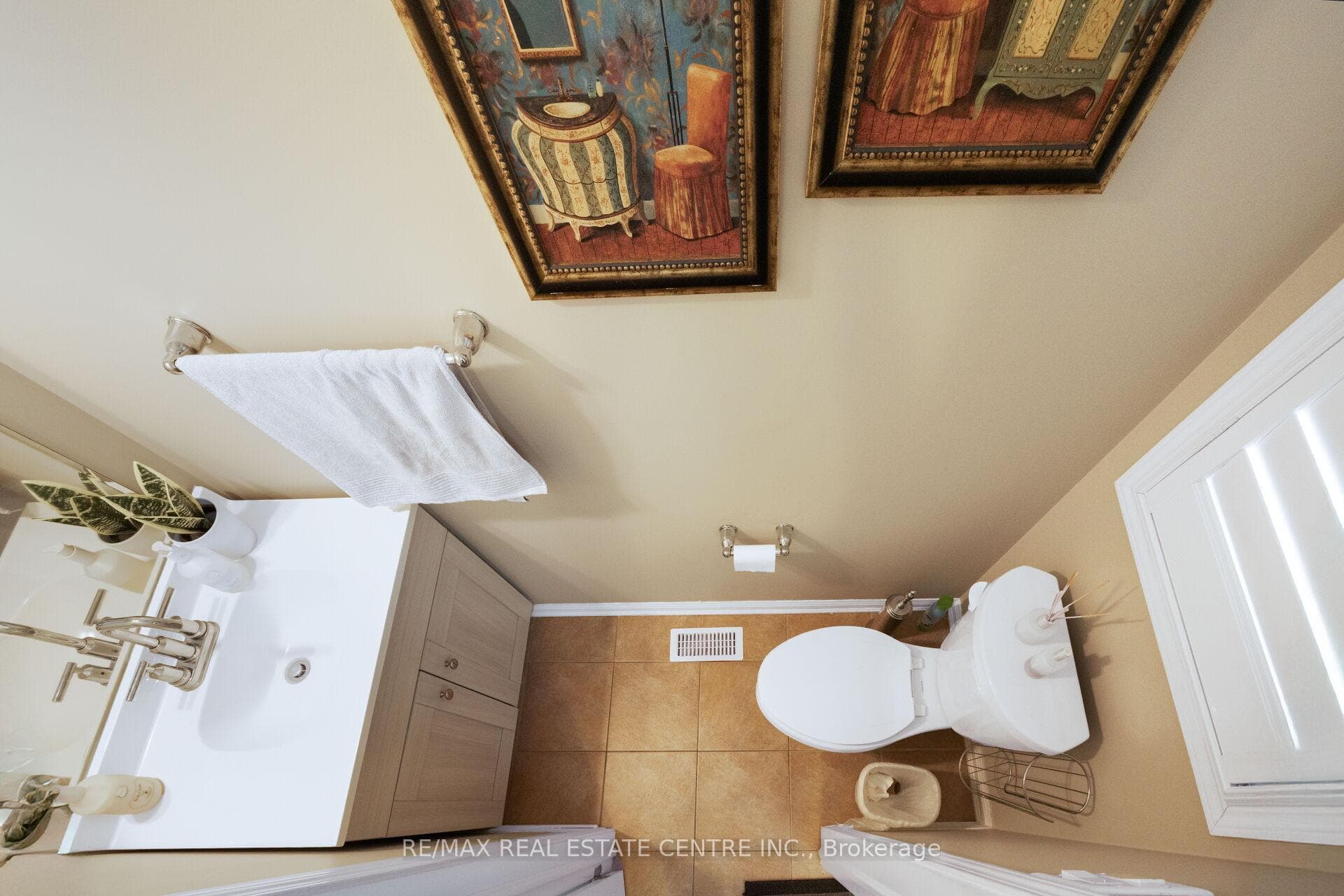 58 Seafair Crescent photo 18