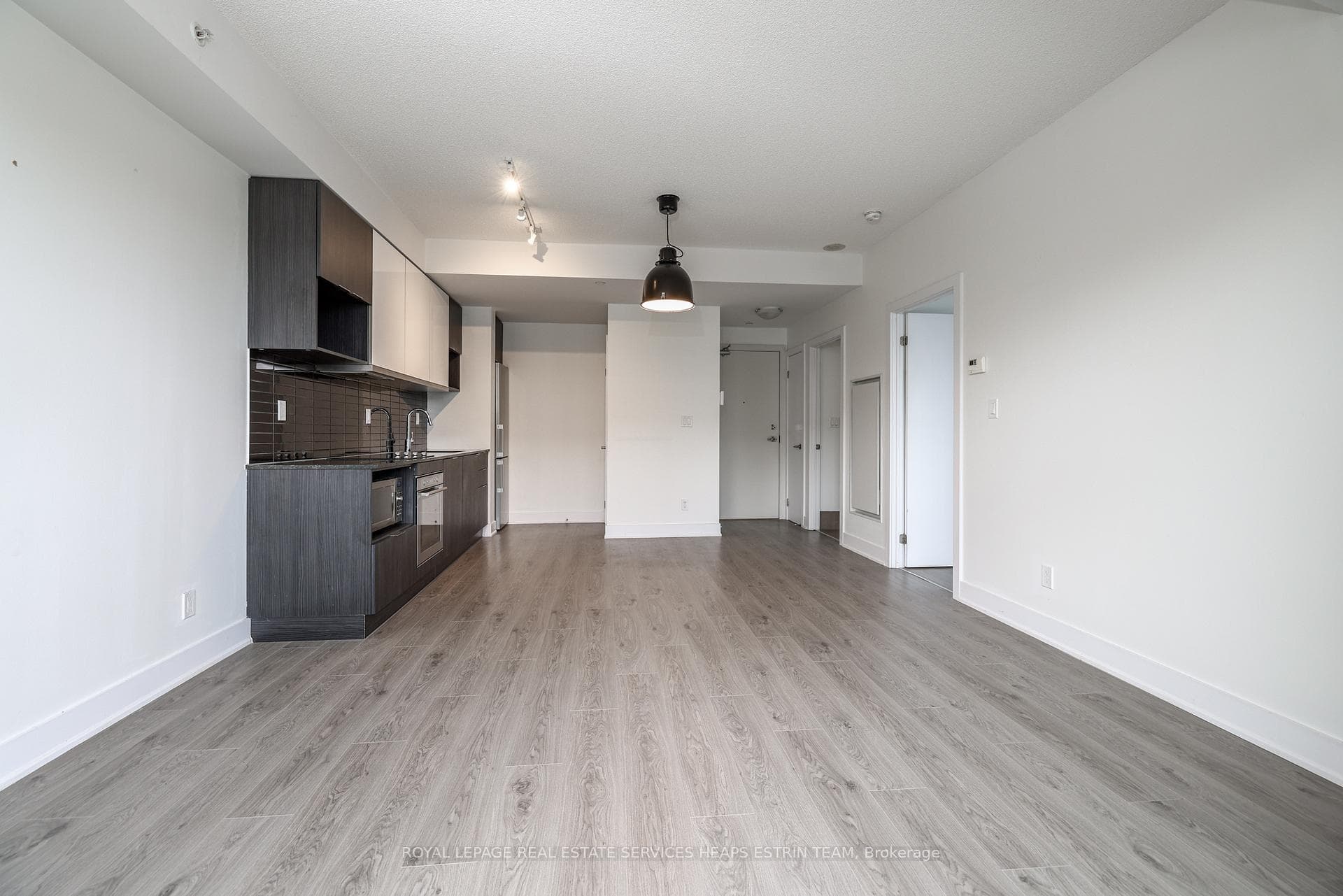 99 The Donway West Road Unit 210 photo 3
