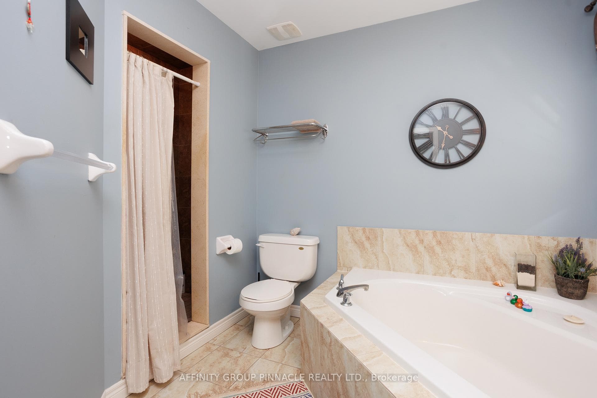 89 Maplewood Avenue photo 28