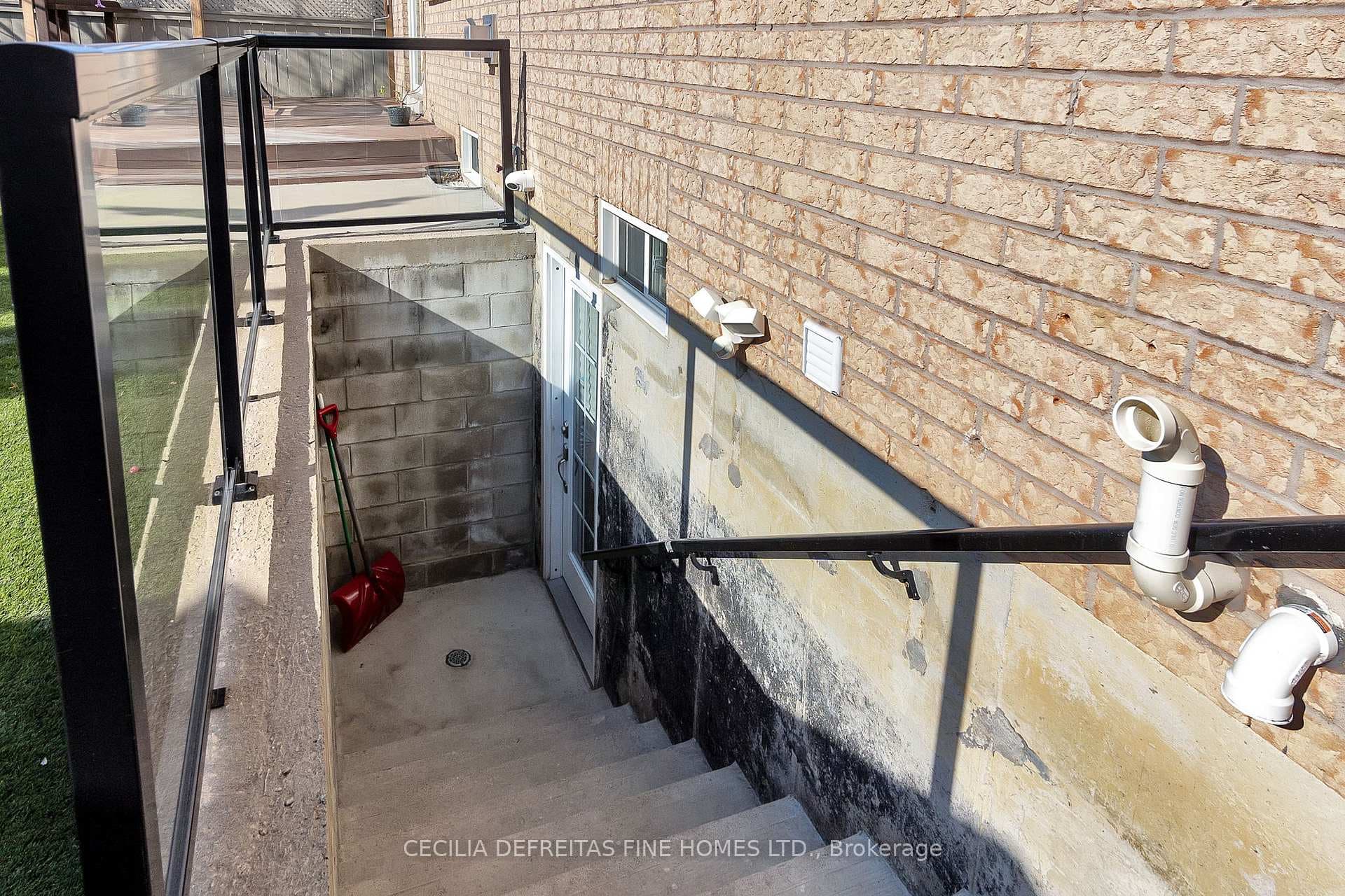 55 Santina Street Unit Bsmt photo 21