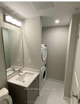 15 Queen Street Unit 1605 photo 6