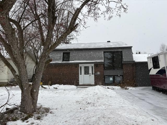 1052 CADBORO Road Unit A photo 1