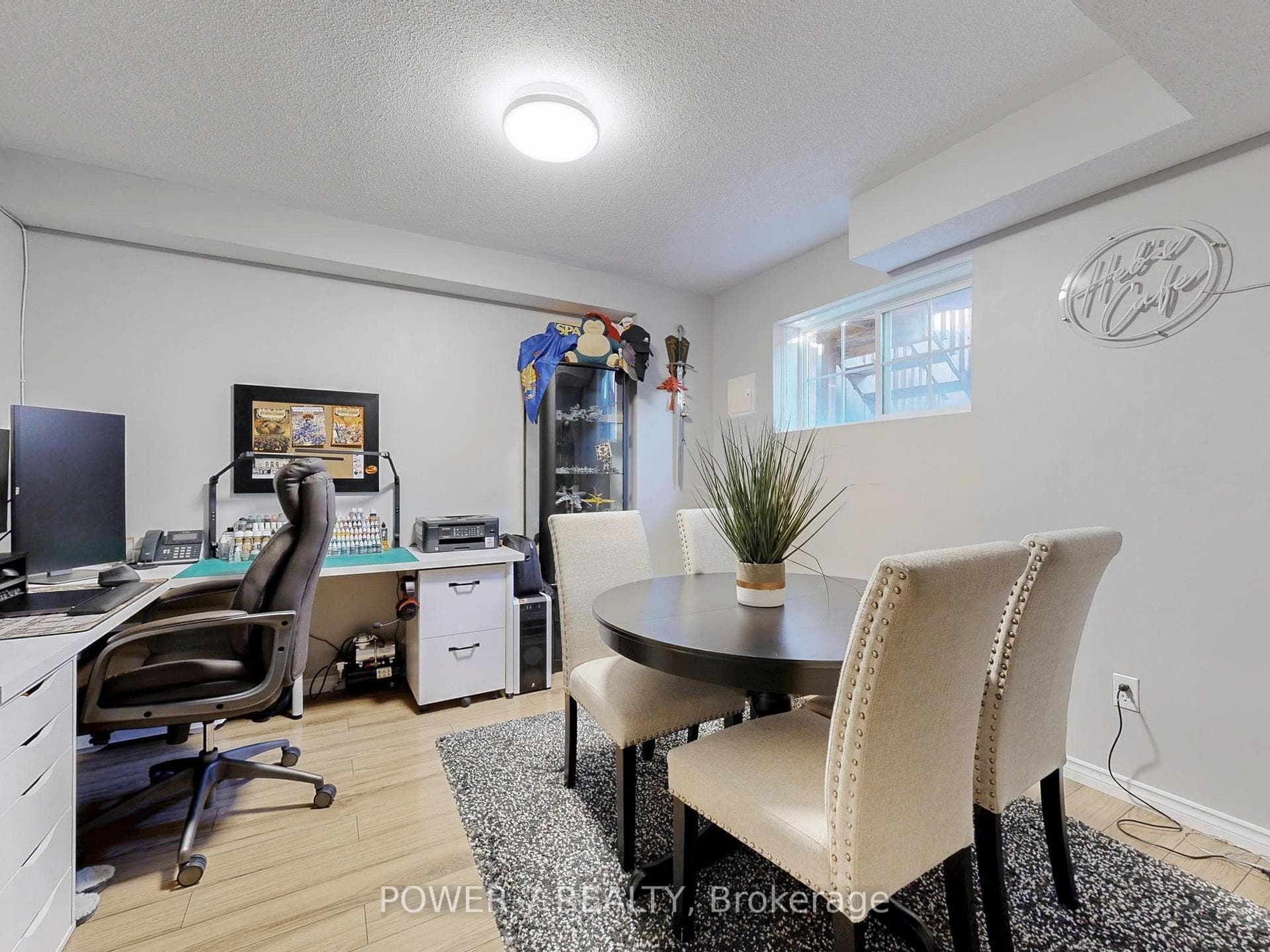 379 White's Hill Avenue photo 35