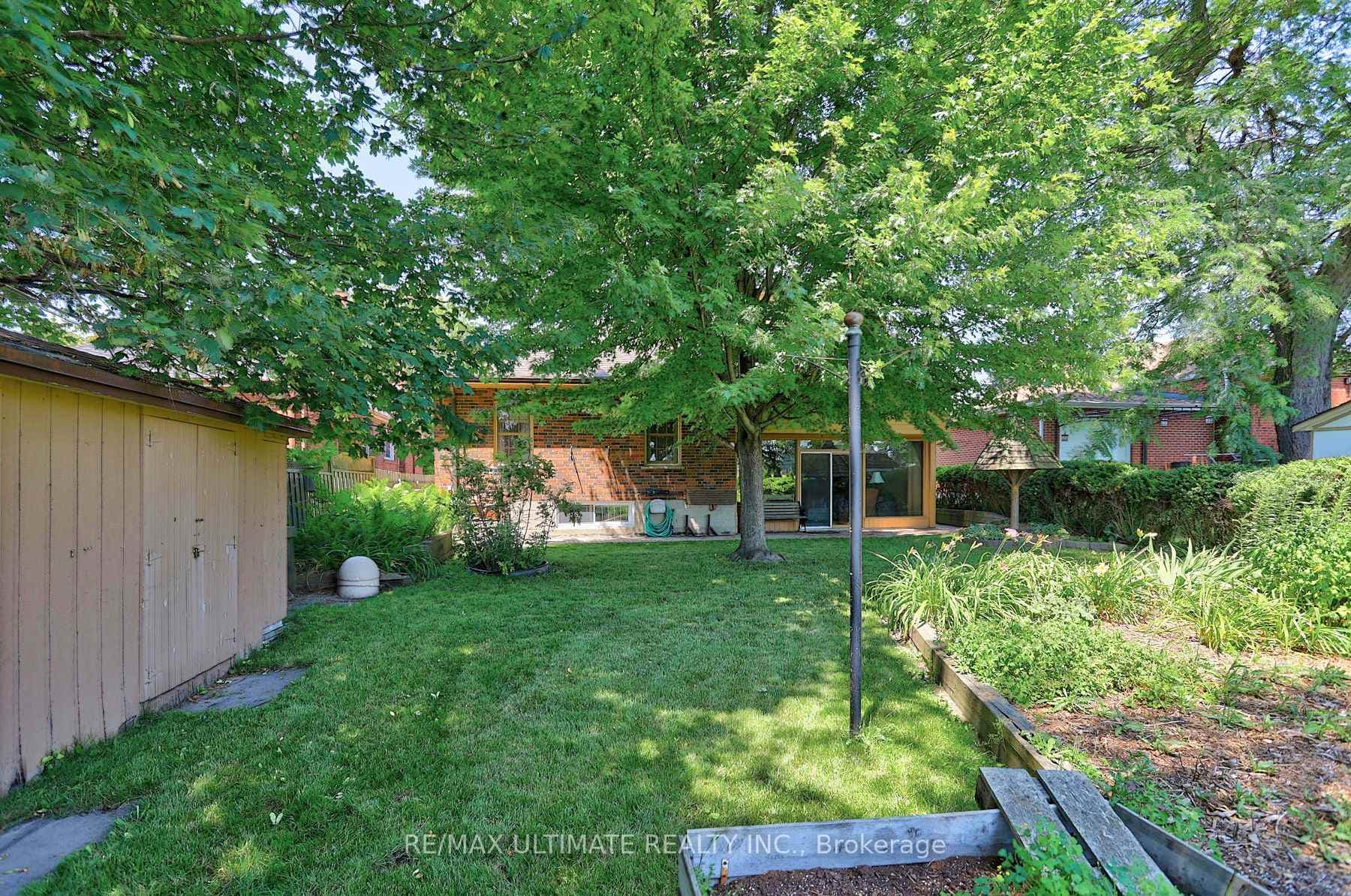 81 Flora Drive photo 48