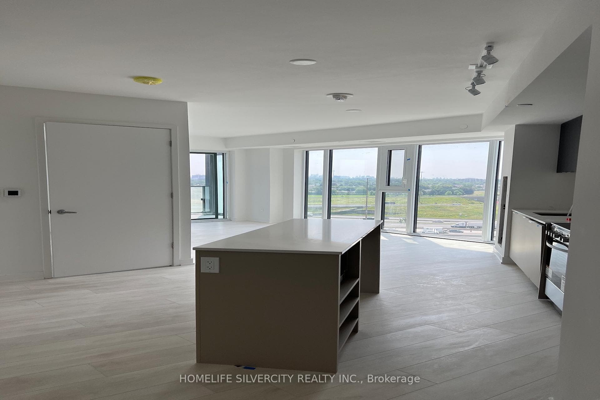 8 Tippett Road Unit 1205 photo 10