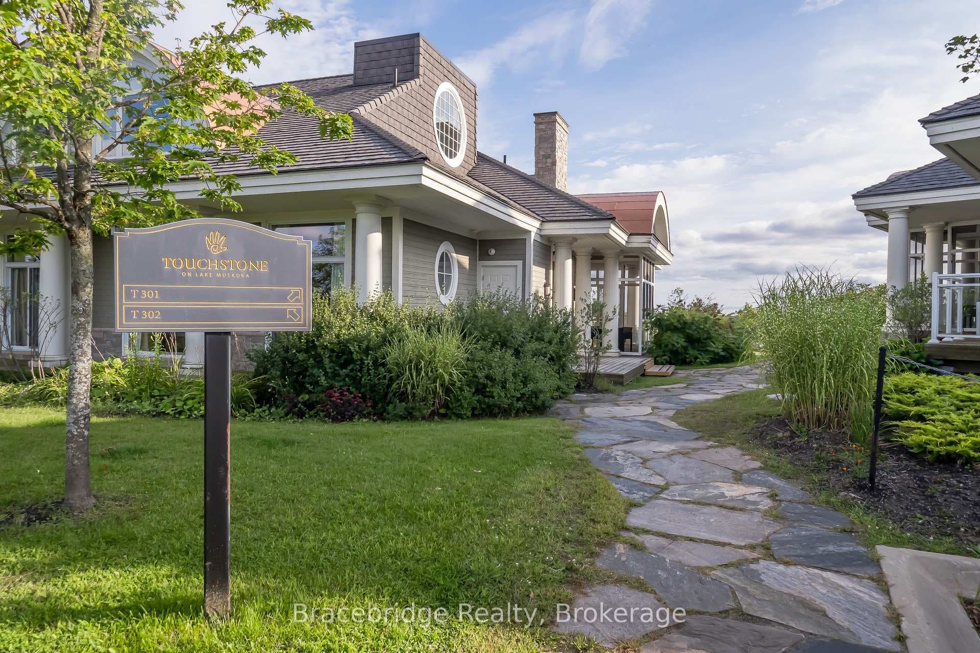 1869 Muskoka Rd 118 Highway Unit T301-D1 photo 21