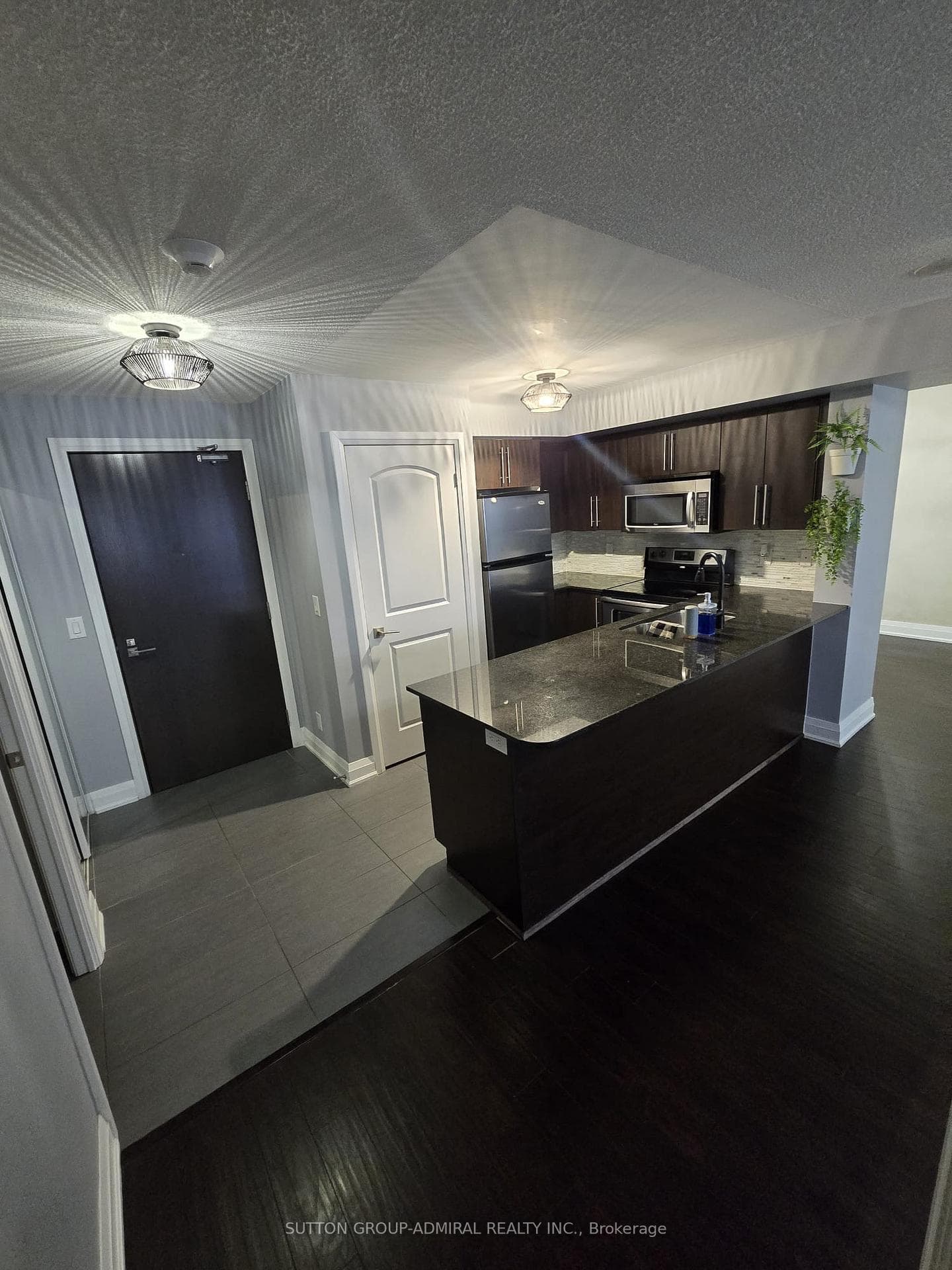 1060 Sheppard Avenue Unit 202 photo 5