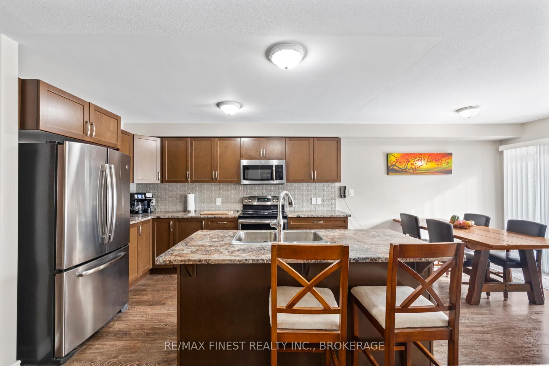 1395 TREMONT Drive photo 8