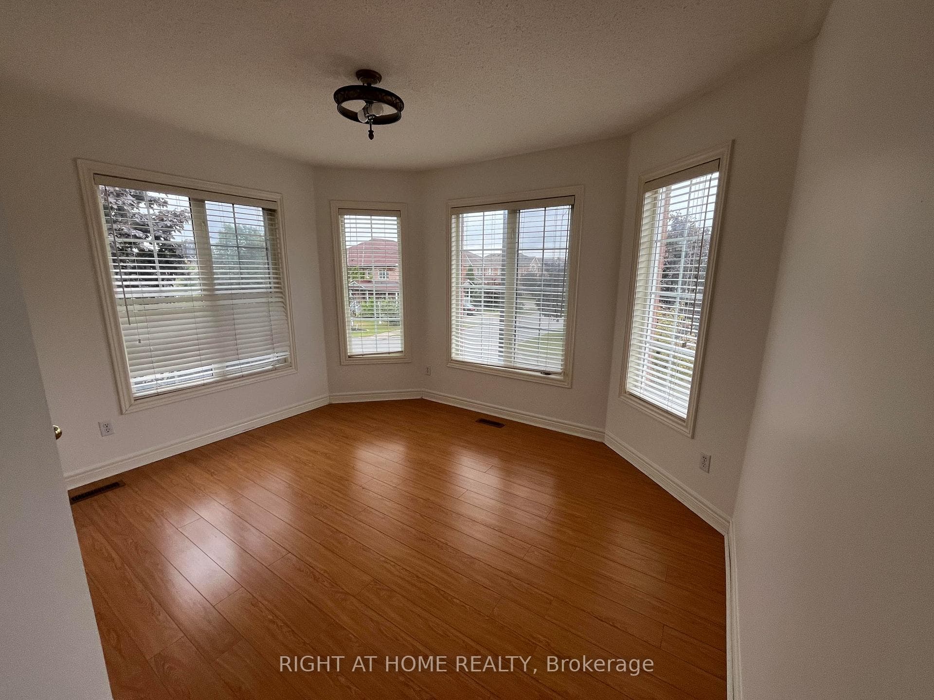 5901 Bermuda Drive Unit Upper photo 18