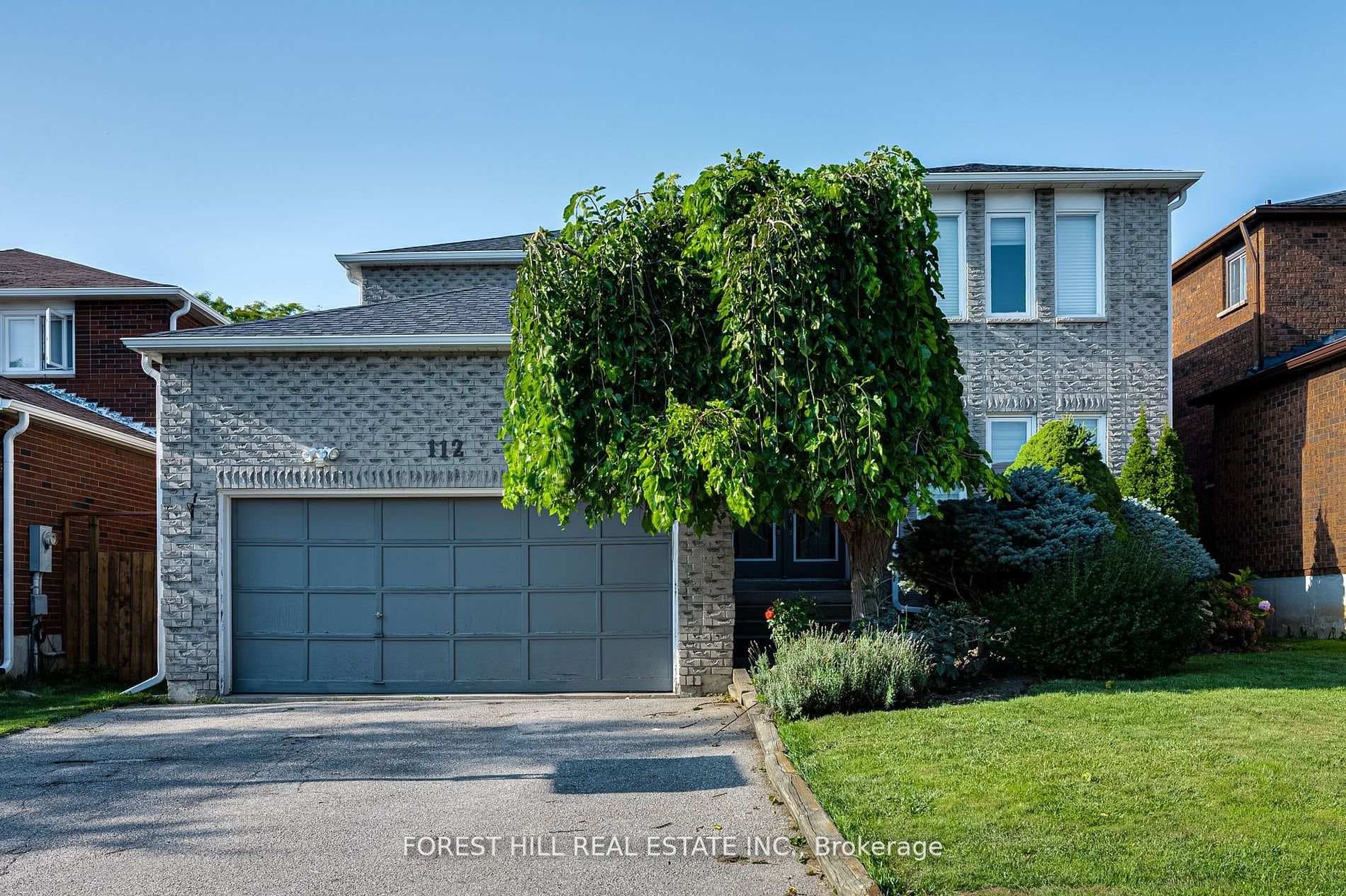 112 Downing Boulevard photo 1