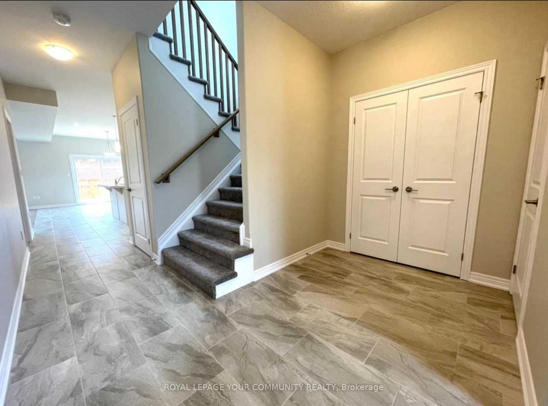 45 Dorchester Boulevard Unit 20 photo 4