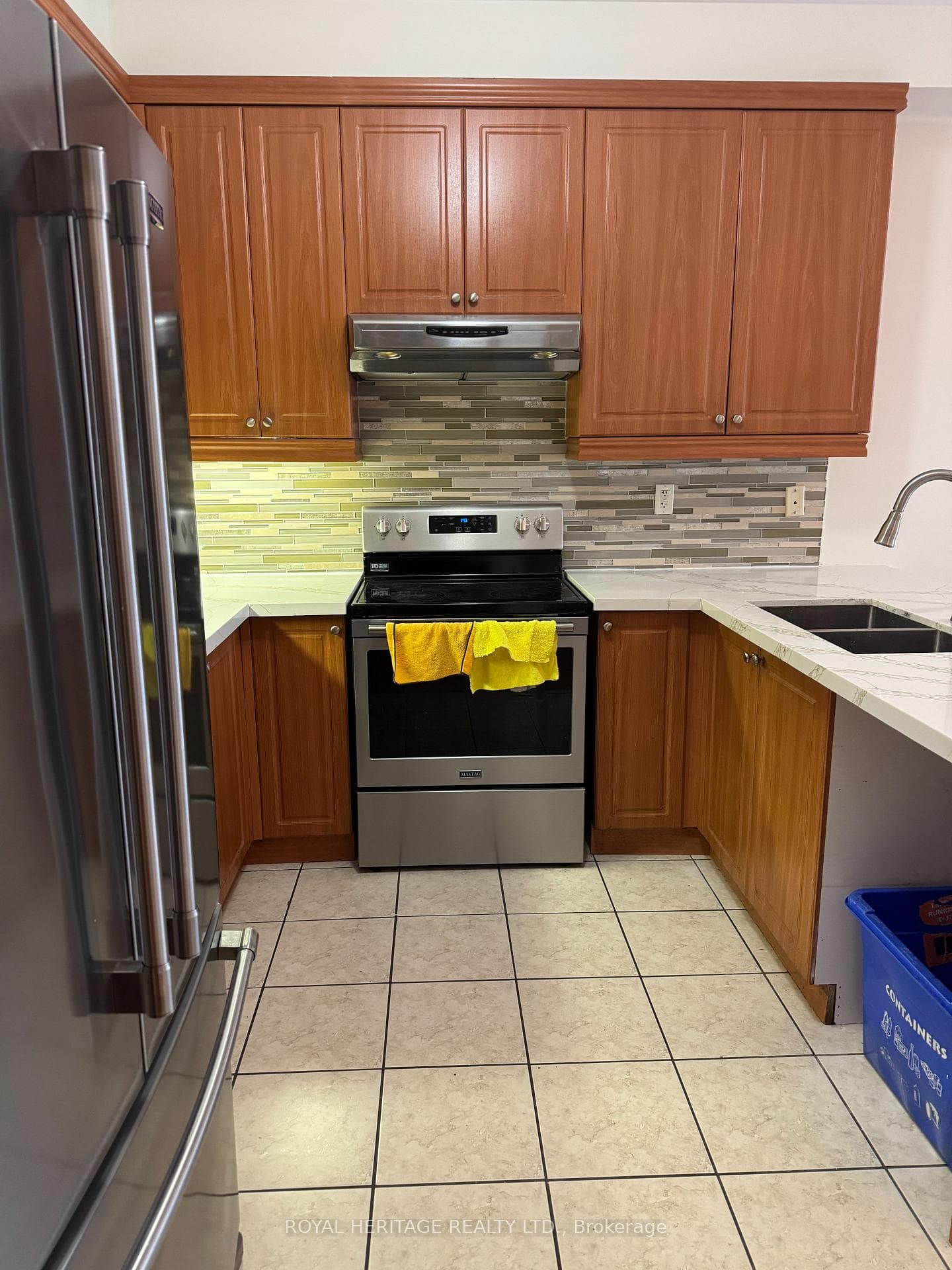 49 Everingham Circle Unit Main photo 4