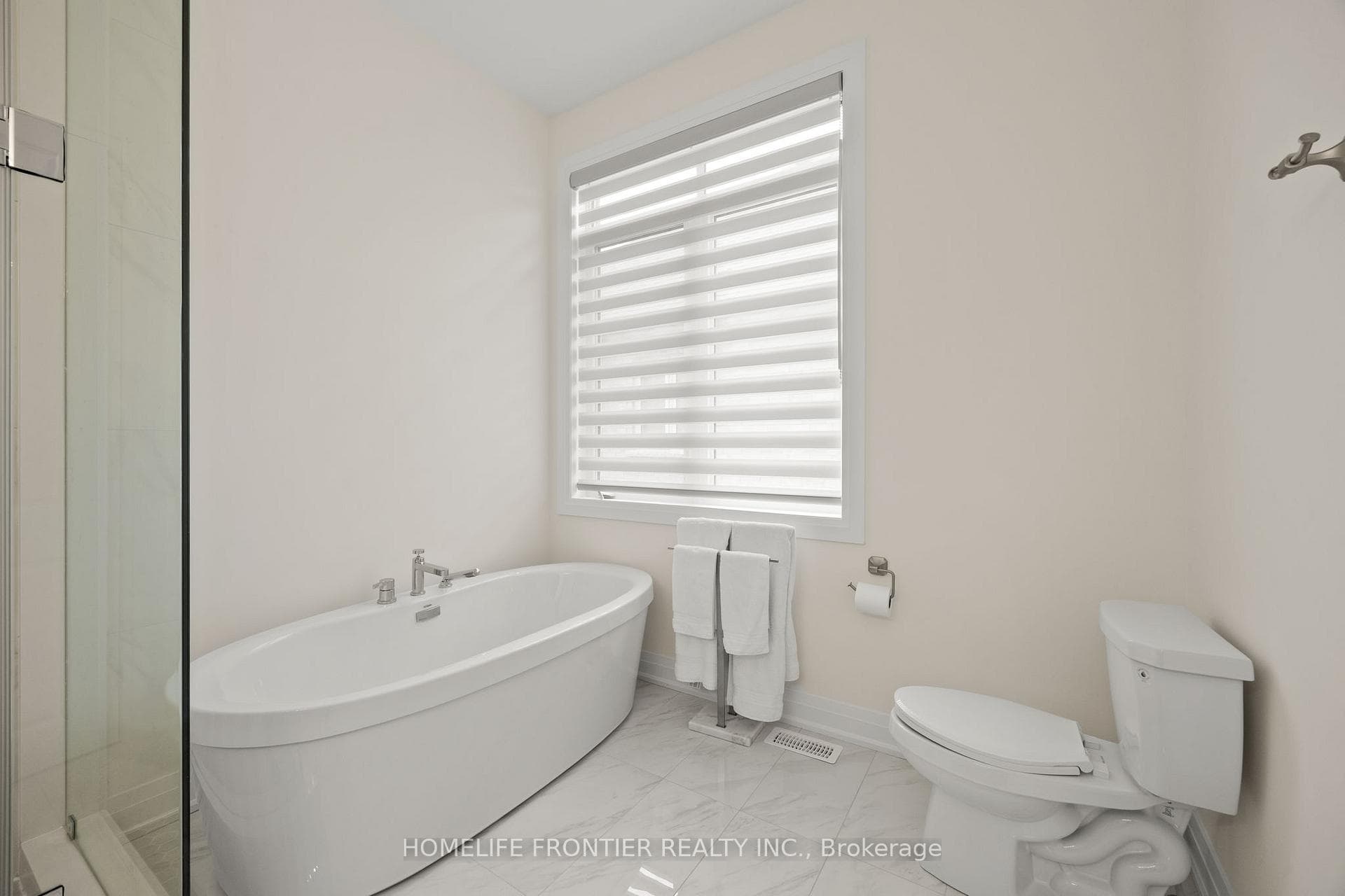 310 Rablewood Drive photo 14