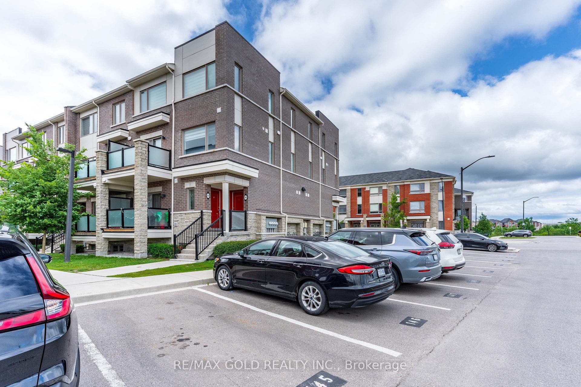 240 Lagerfeld Drive Unit 16 photo 40