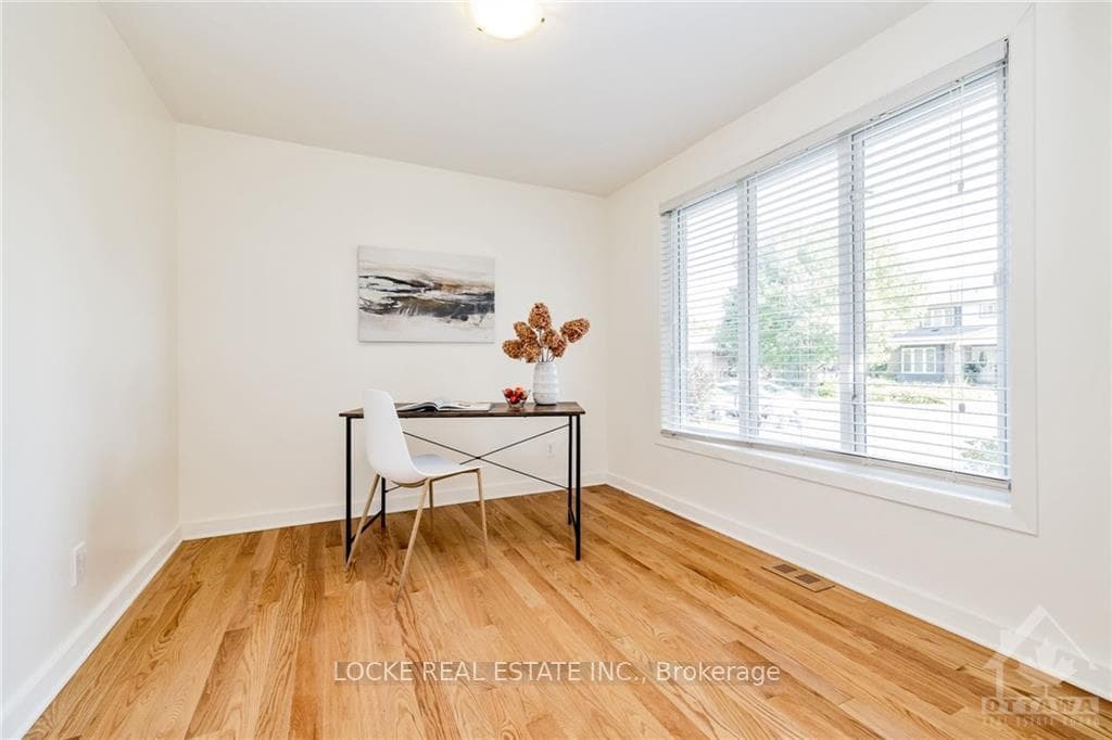 1826 WOODHAVEN Heights photo 16