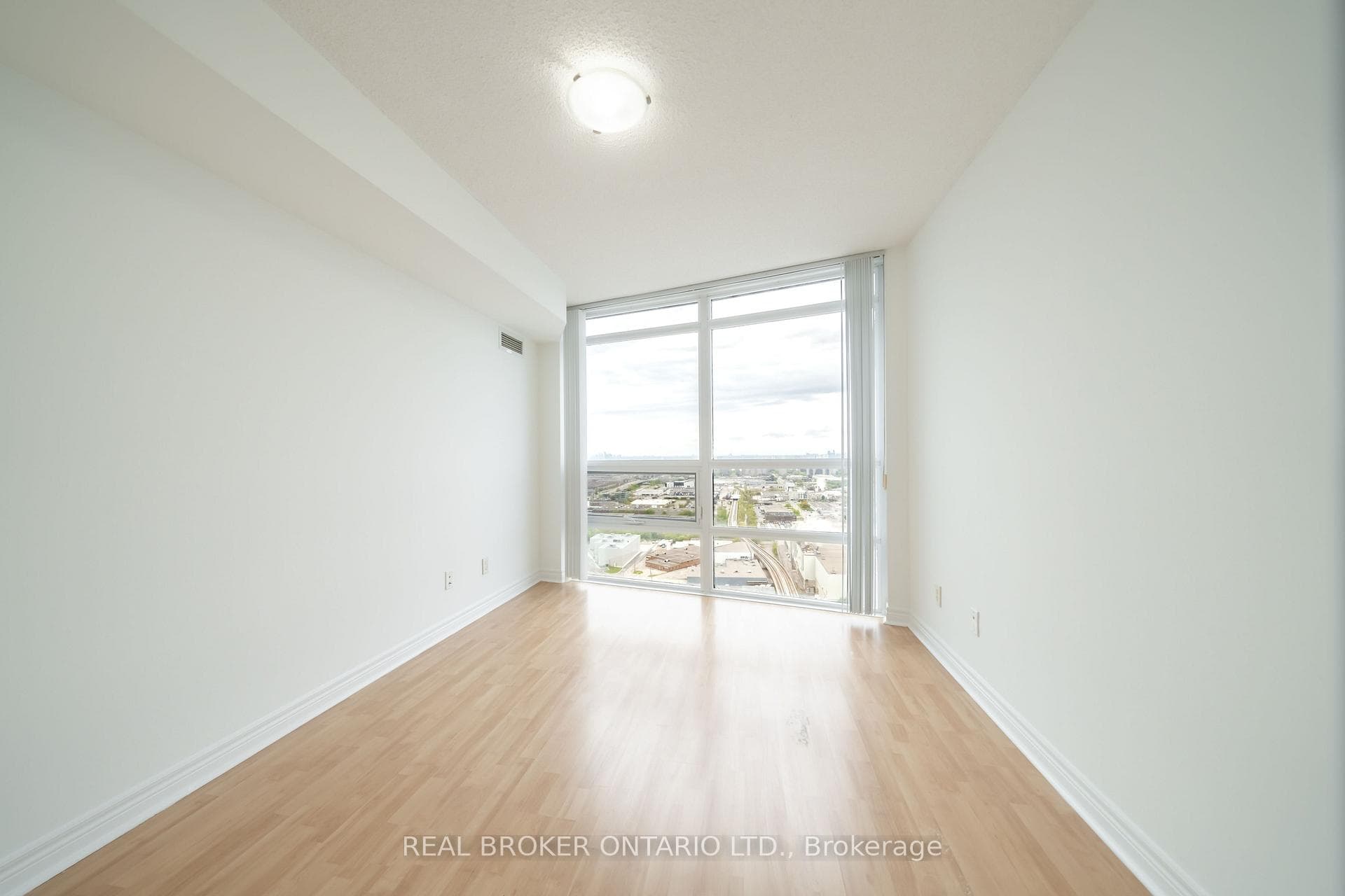 83 Borough Drive Unit 2904 photo 3