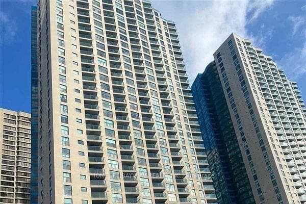 99 Harbour Square Unit 307 photo 1