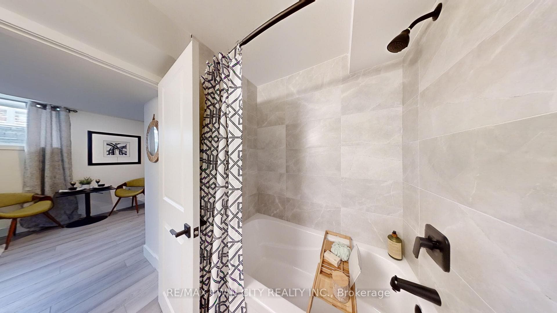 1715 FAIRFIELD Road photo 16