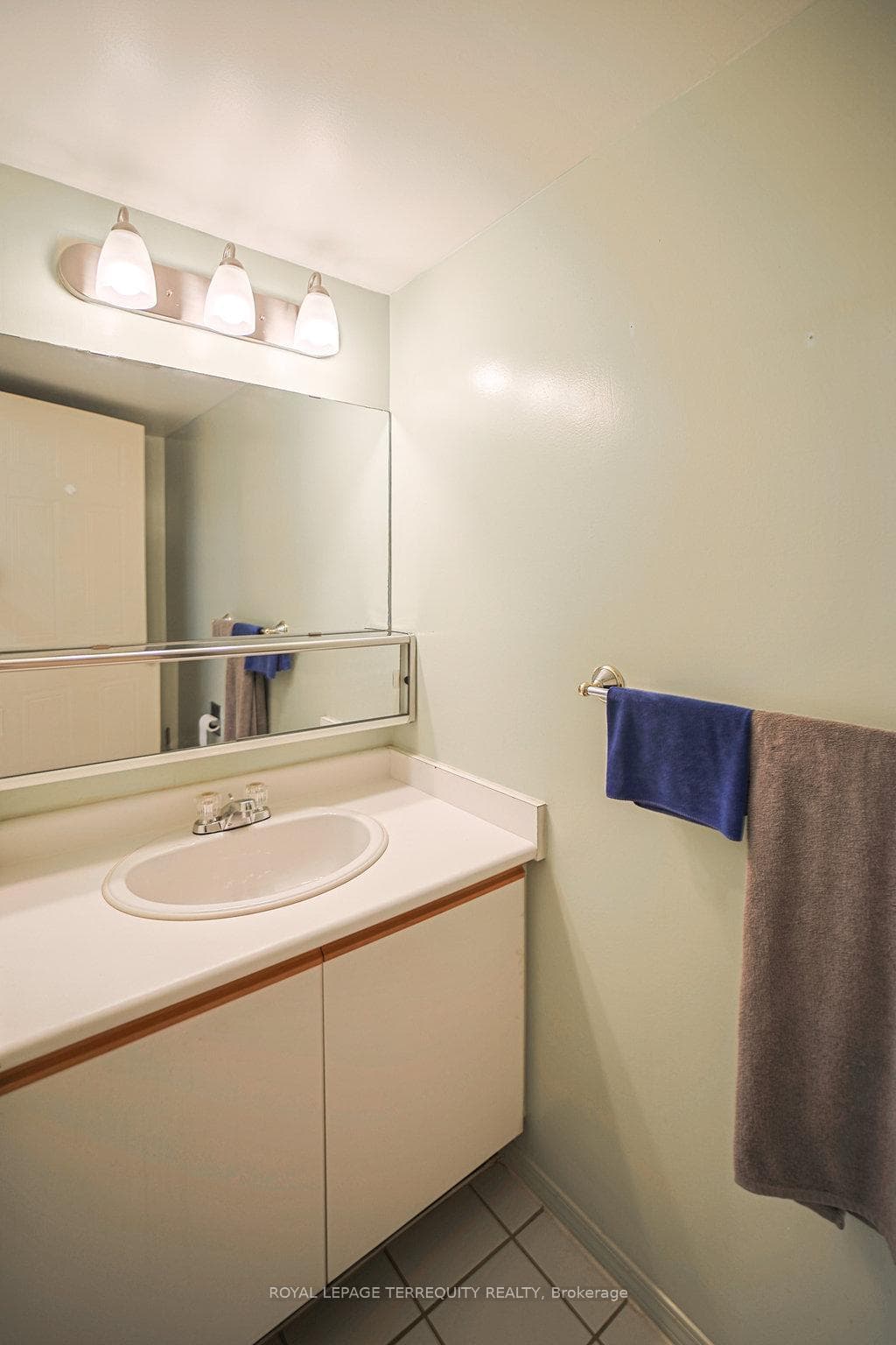 95 Trailwood Drive Unit 832 photo 43