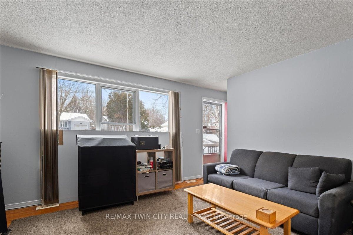 85 Elm Street photo 4