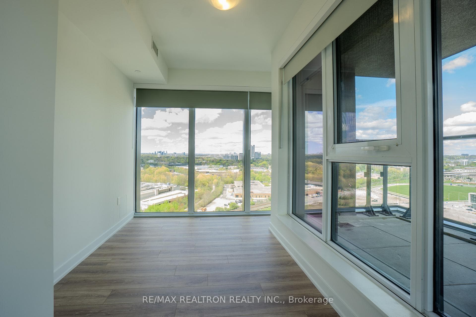 1 Quarrington Lane Unit 2109 photo 10