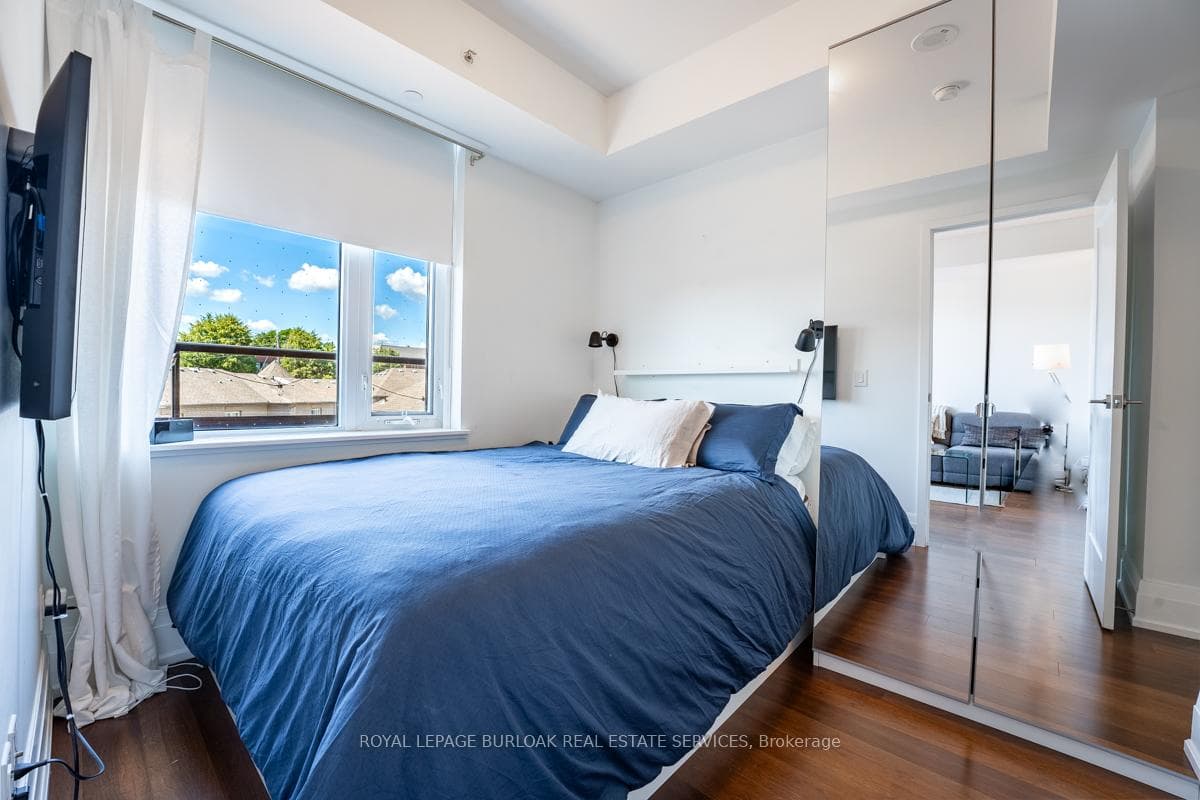 25 Malcolm Road Unit 410 photo 13