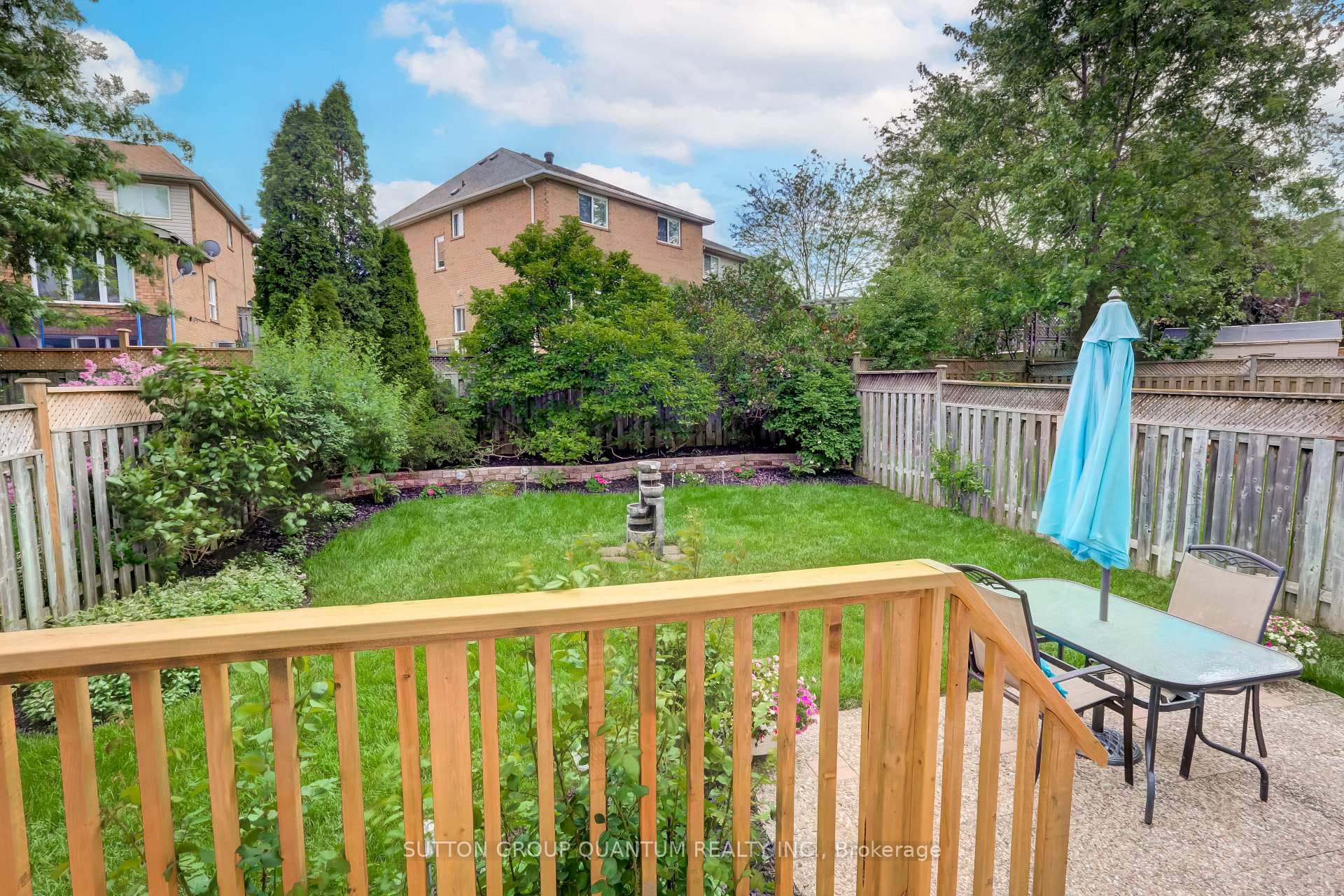 2976 GARDENVIEW Crescent photo 37