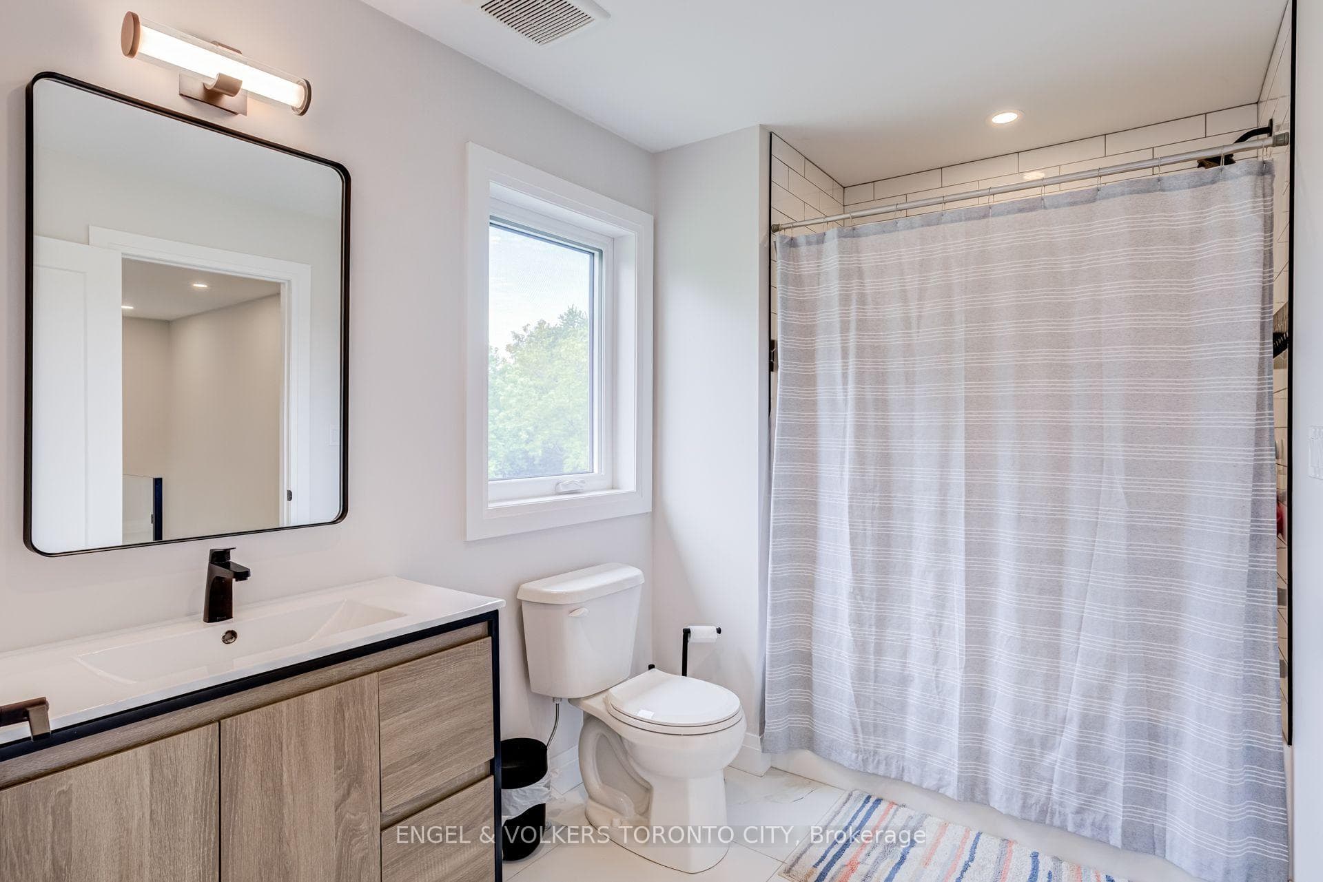 40 Glenview Avenue photo 26
