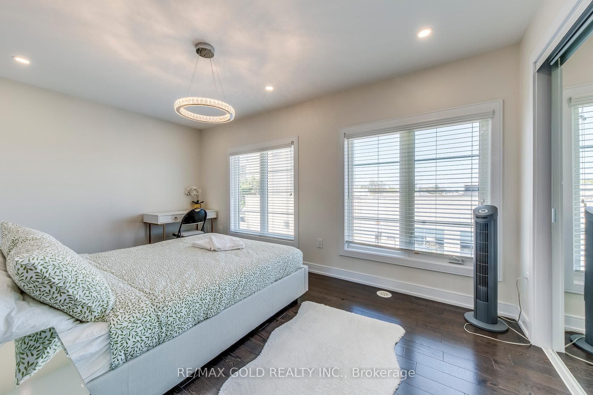 561 Mermaid Crescent photo 31