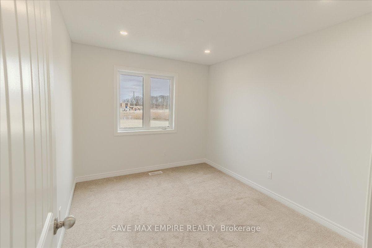 1413 Dunkirk Avenue photo 34