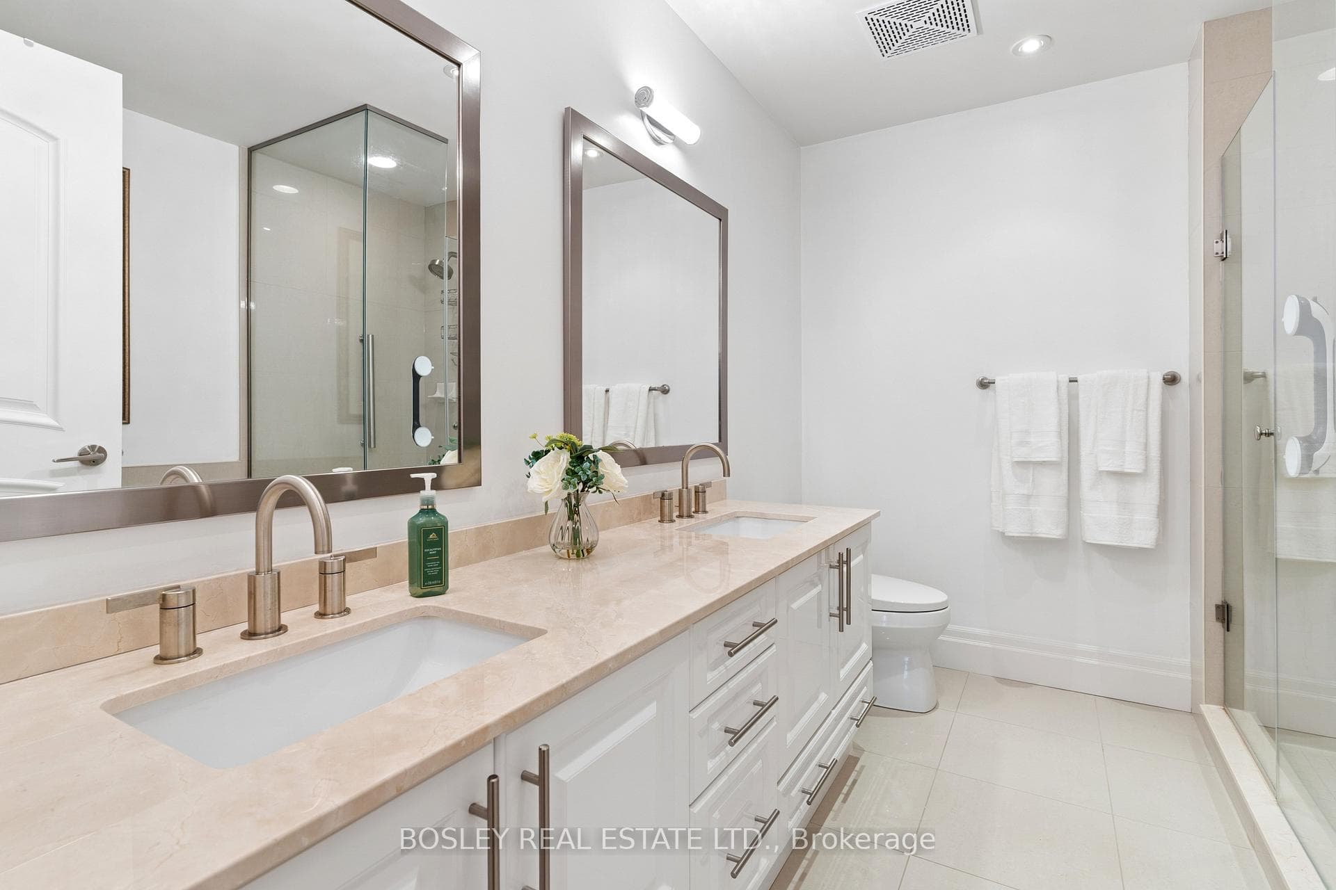 16 Harbour Street Unit 4501 photo 22