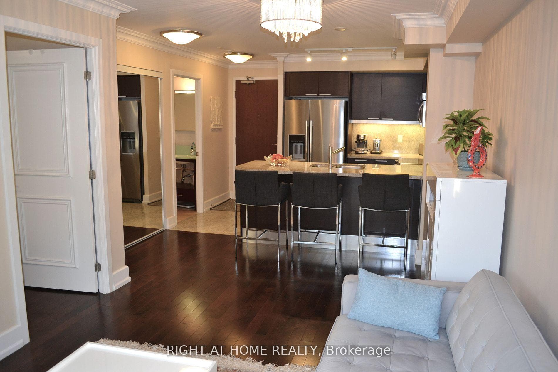 650 Sheppard Avenue Unit 221 photo 8