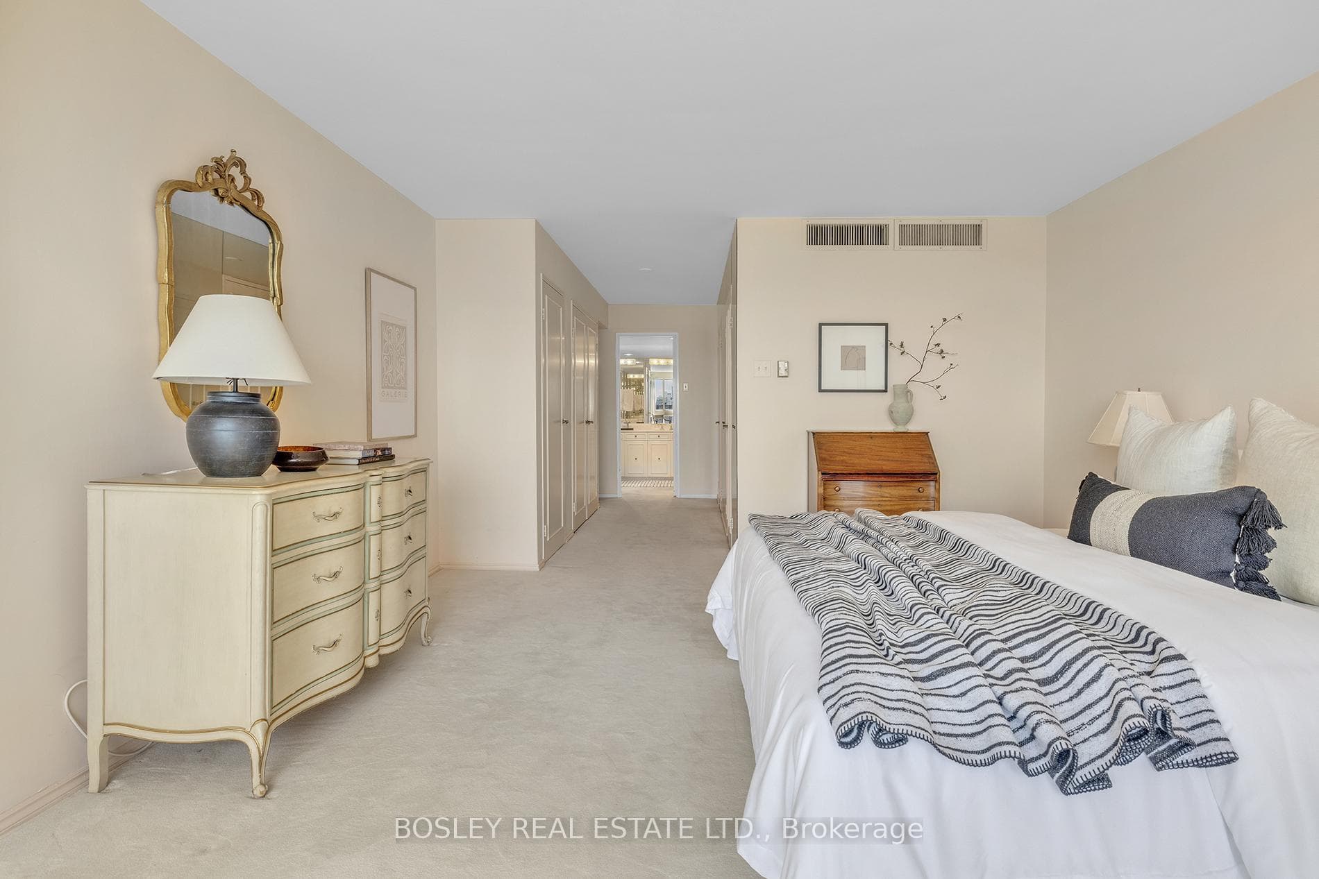 61 St Clair Avenue Unit 1201 photo 26