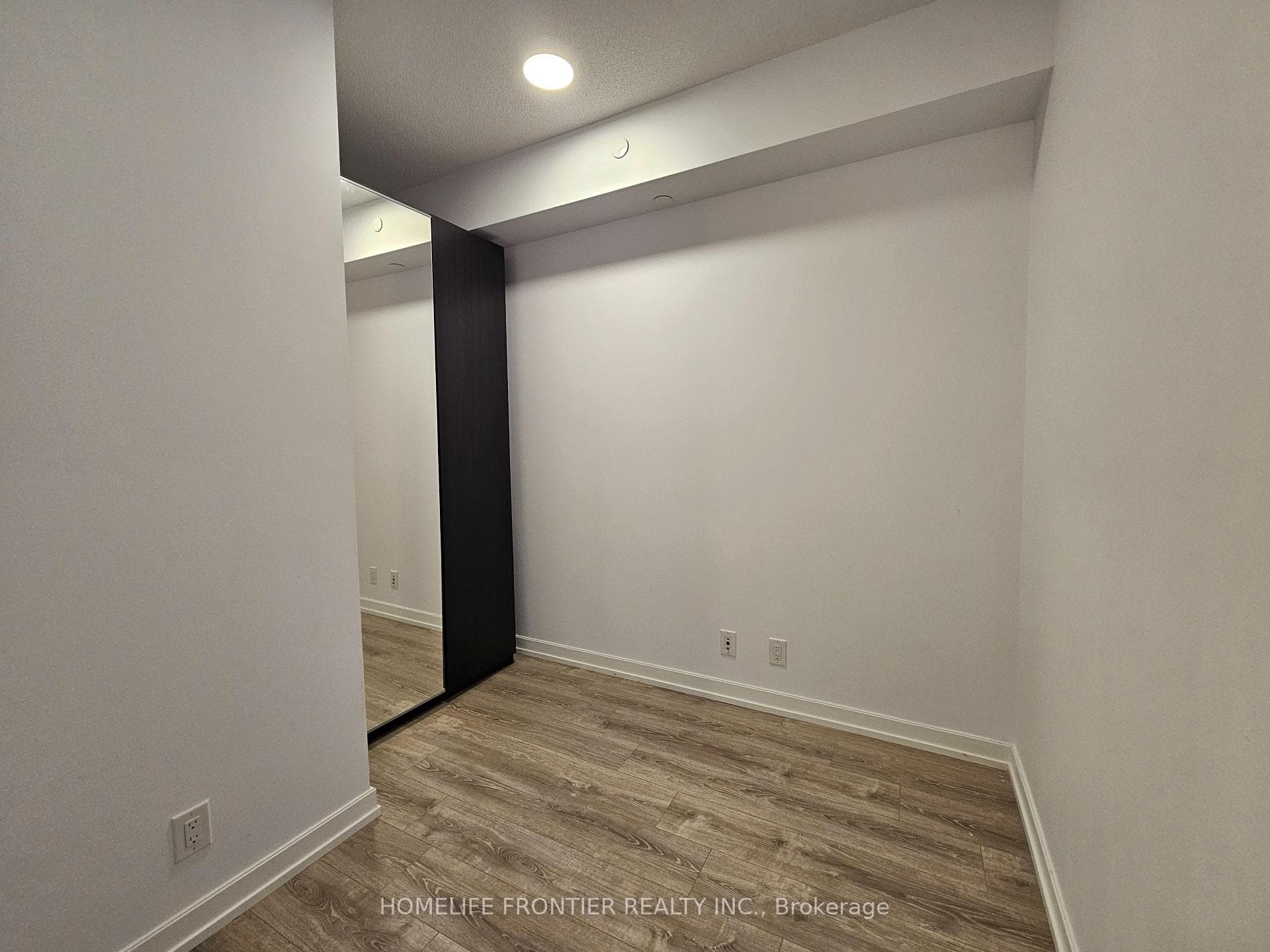 20 Tubman Avenue Unit 2002 photo 7