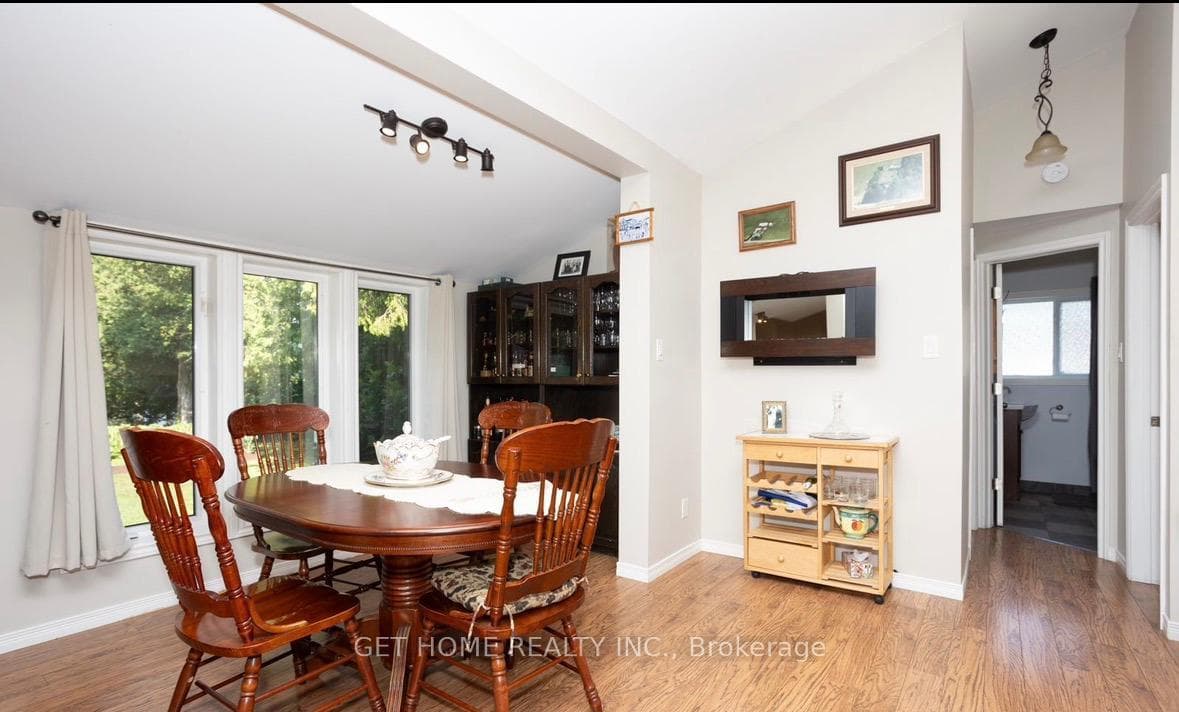 24 Hargrave Road photo 6
