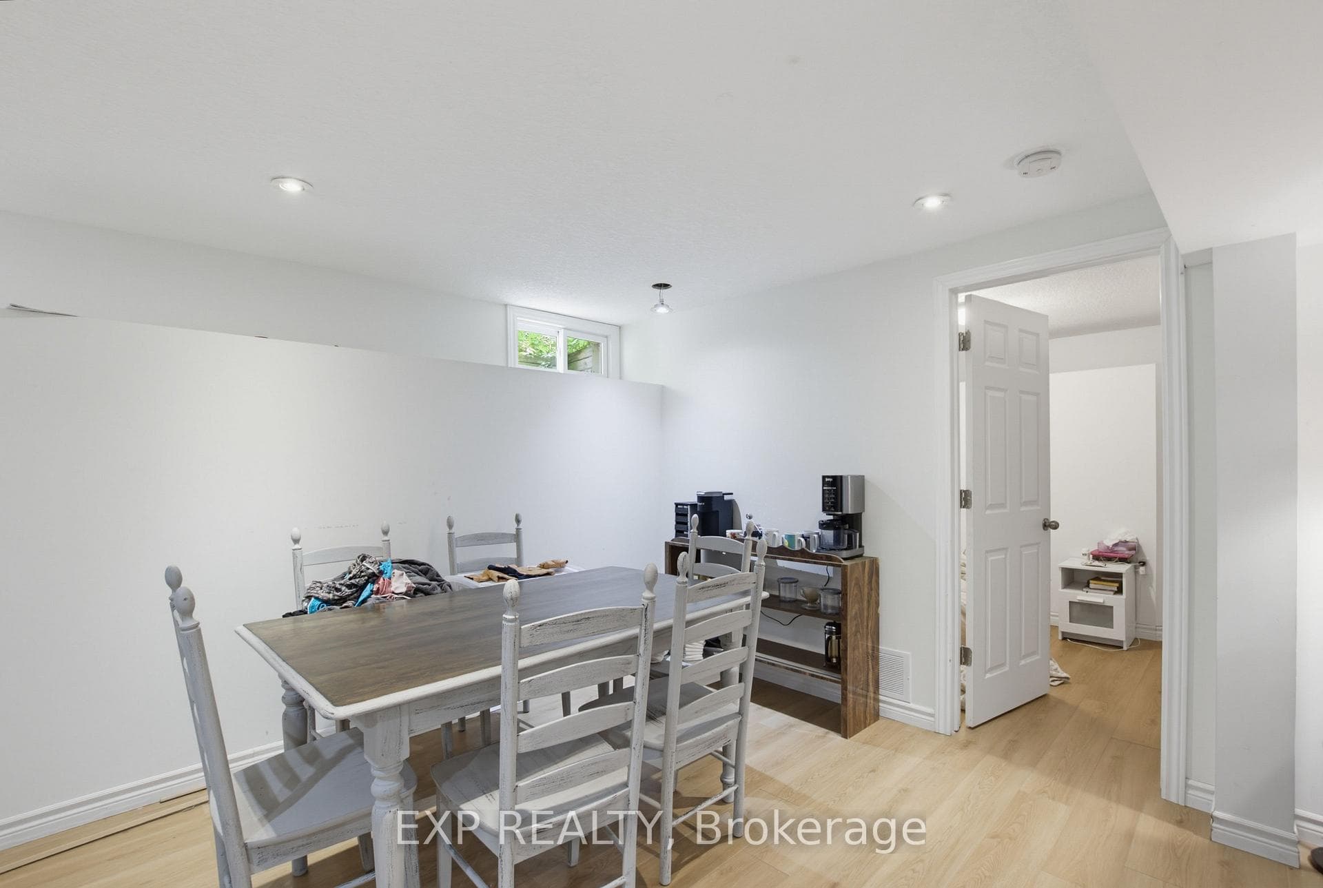 121 Mount Pleasant Avenue photo 27