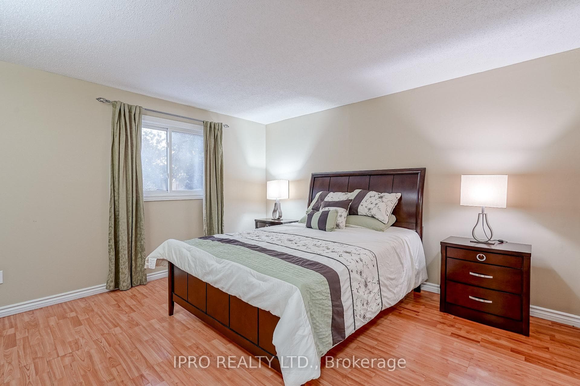 85 Covington Crescent Unit Upper photo 12