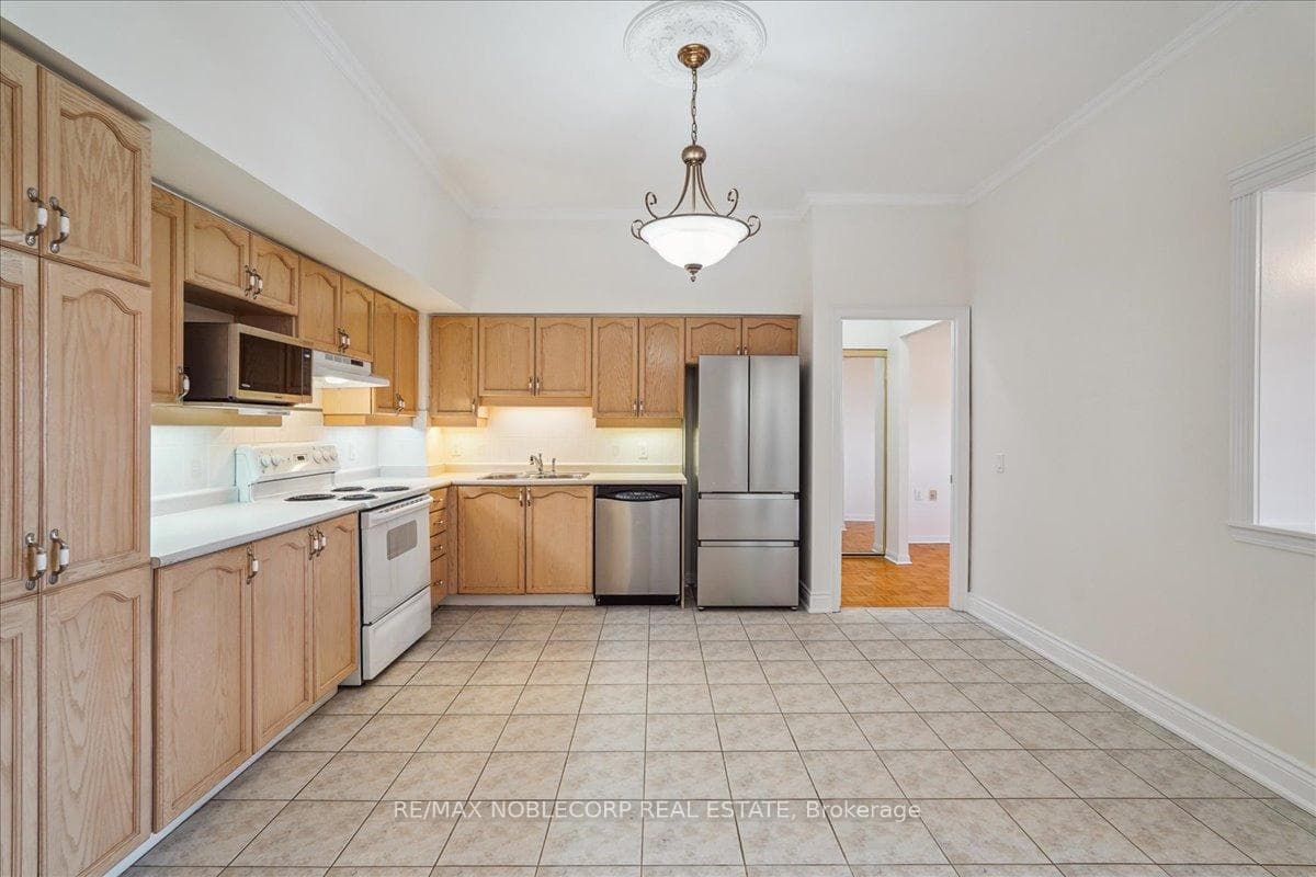 2506 RUTHERFORD Road Unit 114 photo 11